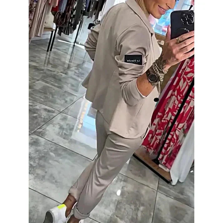 Zaluva™ | Måttsytt Set med Mjuk Blazer och Lätta Joggingbyxor