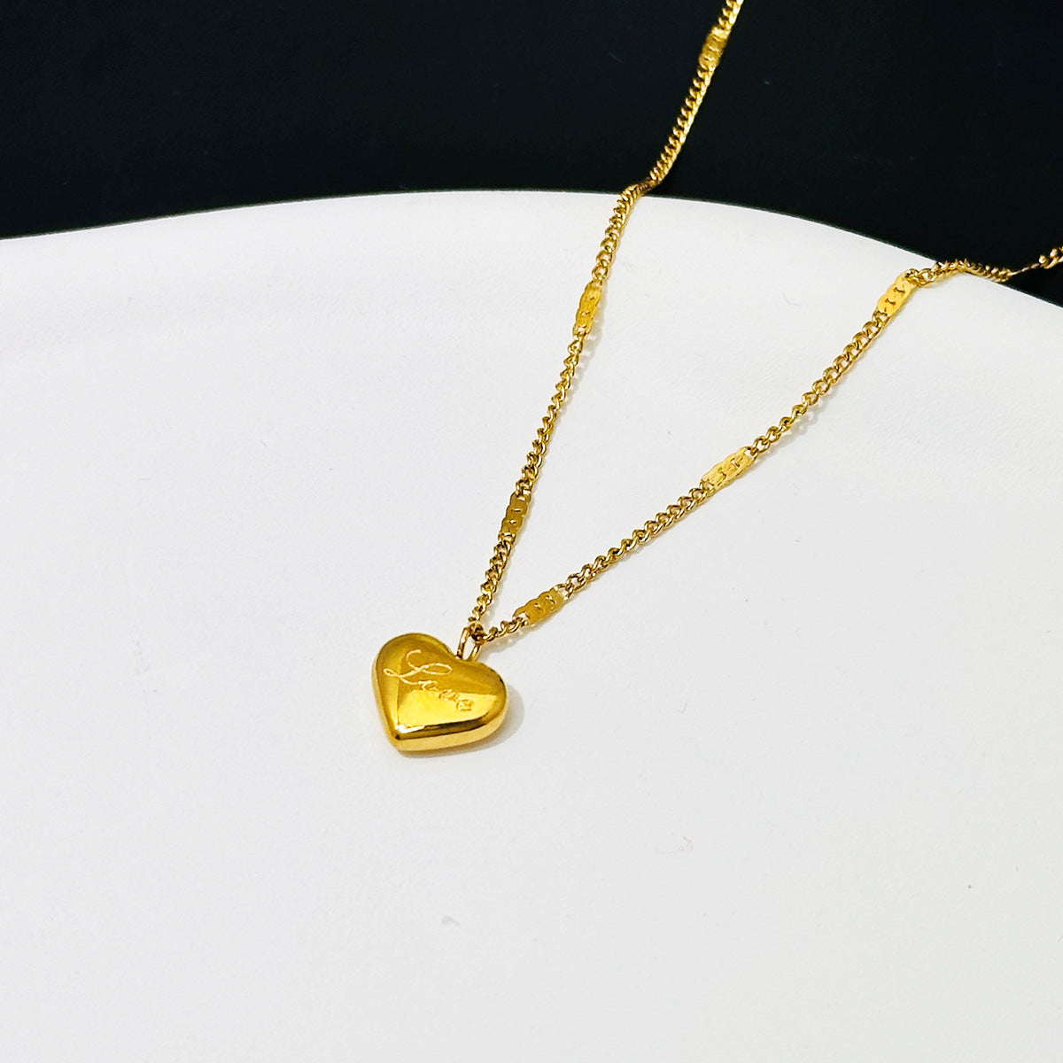 Zaluva | Evigt Hjärt Halsband
