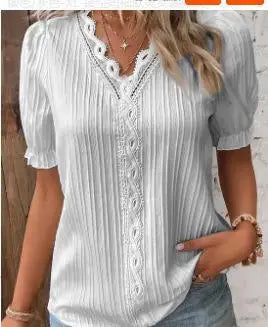 Zaluva™ | Mira – Feminin topp med spetsdetaljer