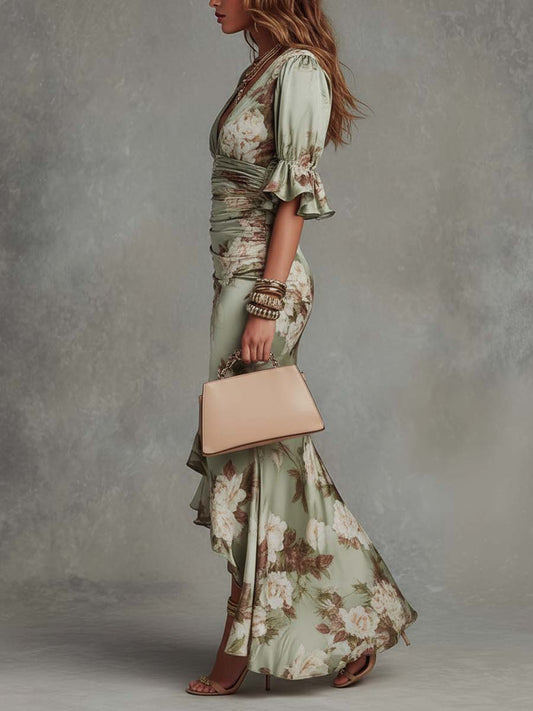 Anastasia | Abito lungo asimmetrico in satin verde