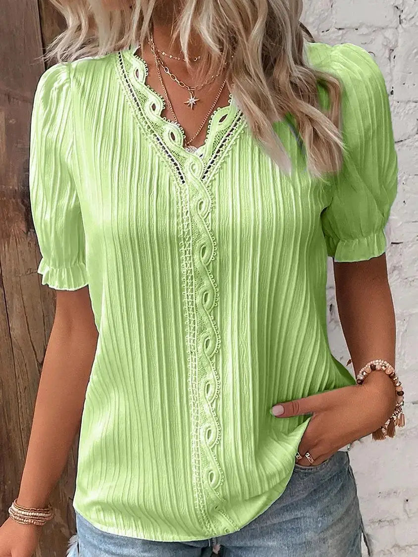 Zaluva™ | Mira – Feminin topp med spetsdetaljer