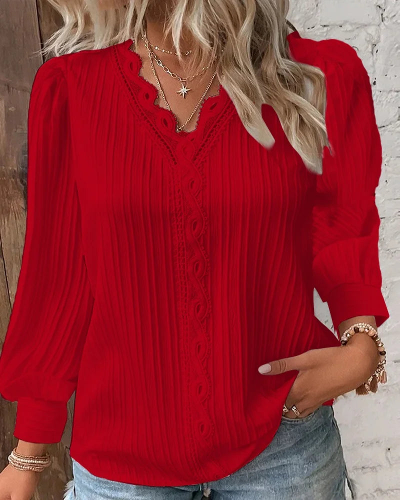 Zaluva™ | Mira – Feminin topp med spetsdetaljer