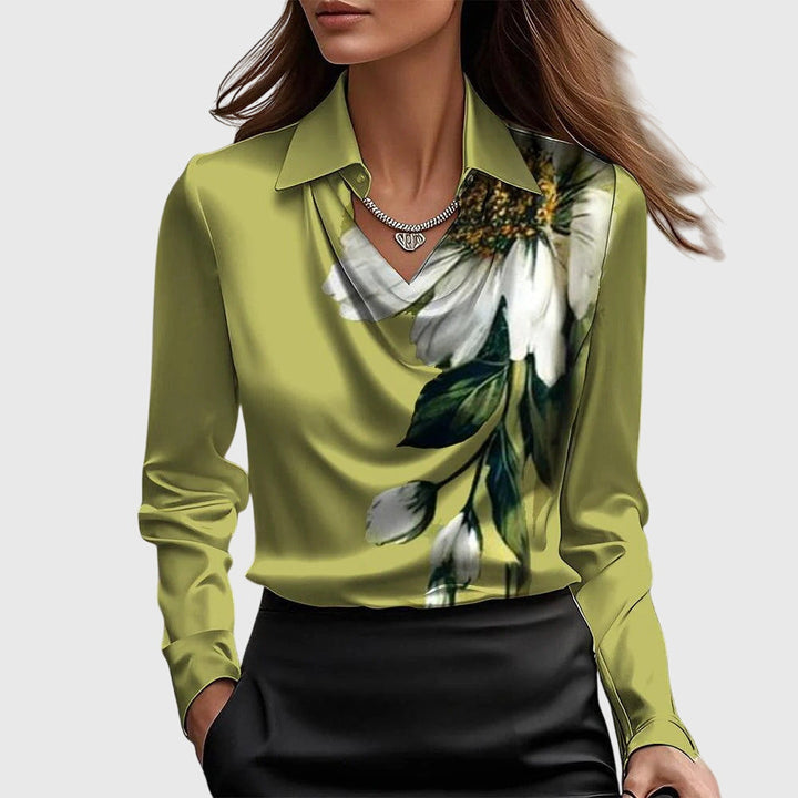 Sylvie™  | Elegant blus med subtil glans