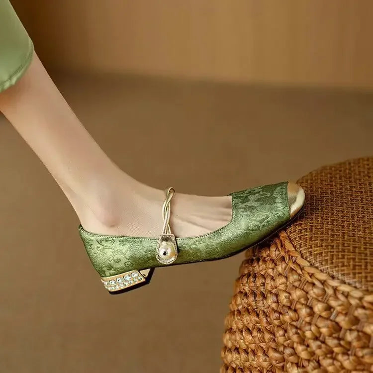 Mary Janes™ | Elegant flats with refined detailing