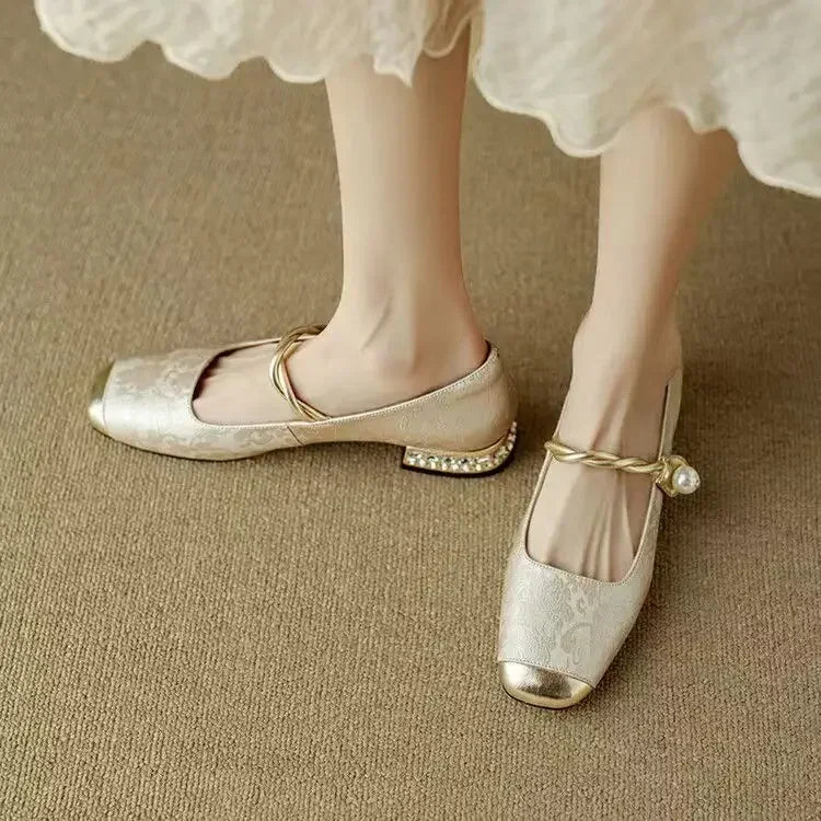 Mary Janes™ | Elegant flats with refined detailing