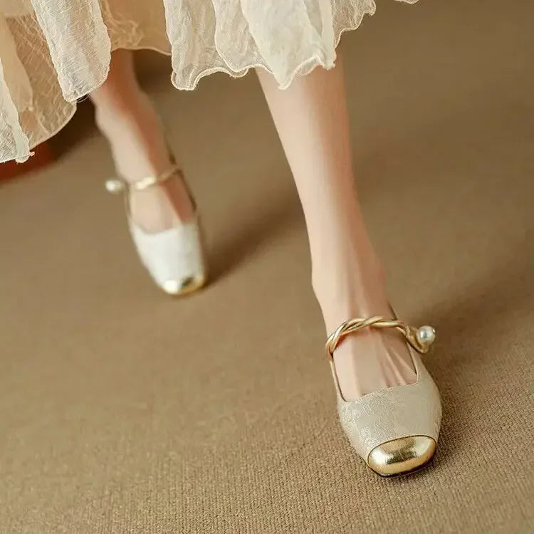 Mary Janes™ | Elegant flats with refined detailing